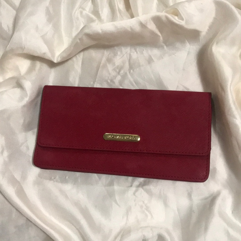 MK magnetic wallet